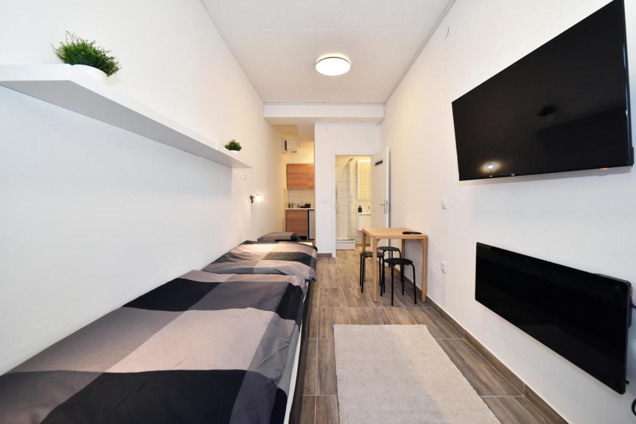 Apartments Dubec Сесвете Экстерьер фото